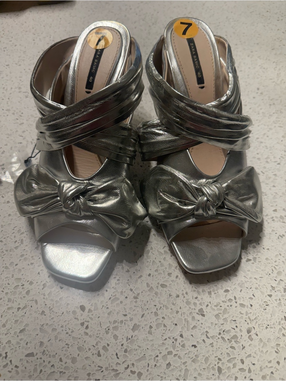 Brand new!! Zara Metallic Knot Bow Heeled Sandals